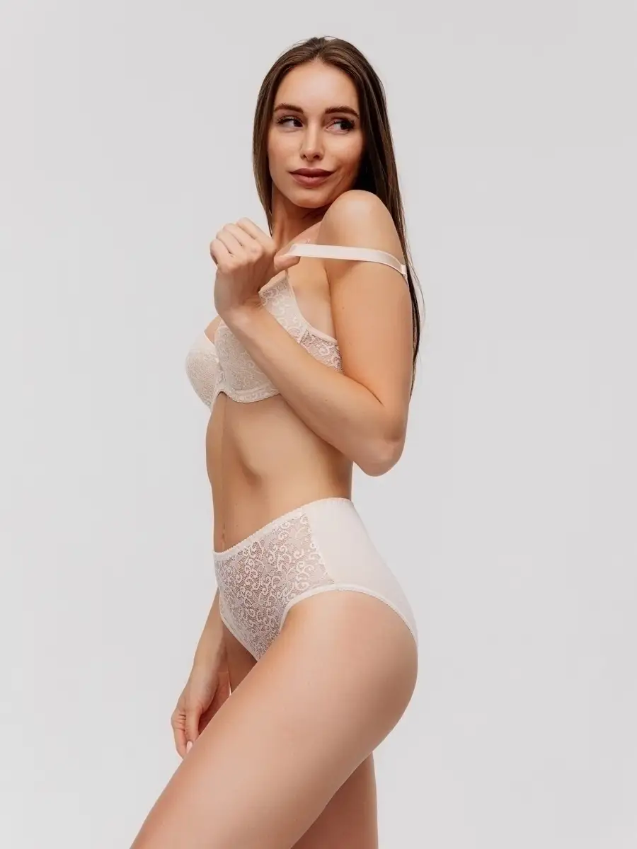 Трусы высокие хлопковые с кружевом бежевый