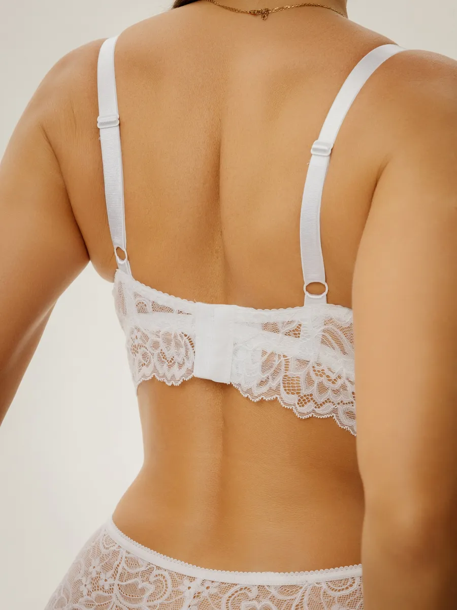Бюстгальтер без косточек кружевной бралетт белый