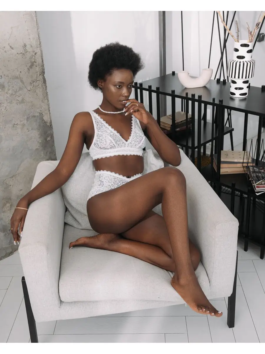 Бюстгальтер кружевной бралетт без косточек белый/матовый