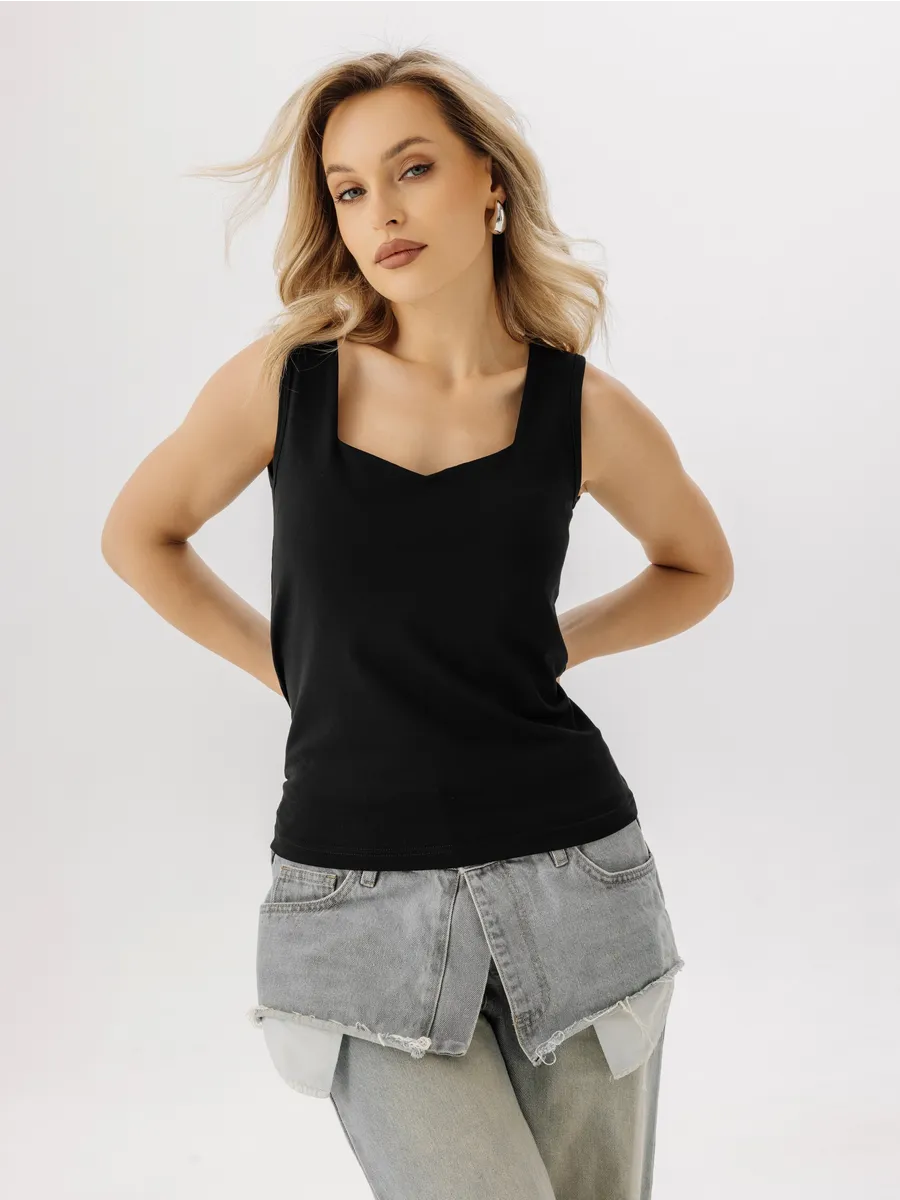 Майка базовая на широких бретельках под пиджак черный